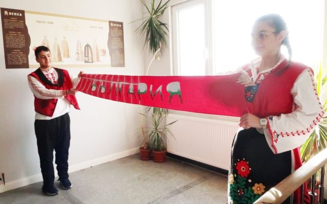 Пътят на хляба - едно пътешествие с iхб клас в хлебозавод „Демеа“
