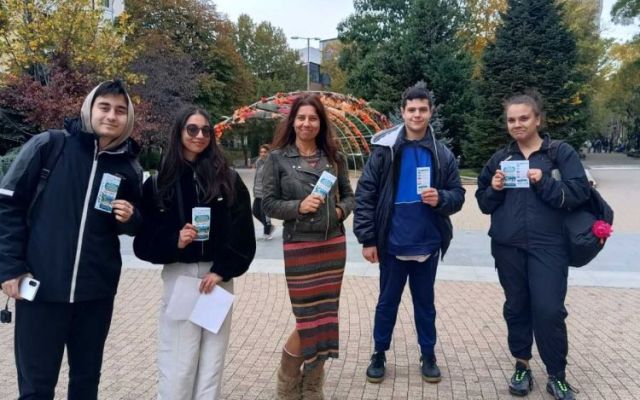 „На пътя ни чакат обичани хора!“ – послание от учениците на ПГХТ „Академик Неделчо Неделчев“ – Сливен