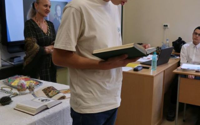 "На чаша руски чай с Пушкин" - интердисциплинарен урок - БЕЛ + РЕ + УП: Кетъринг с IX "в" клас