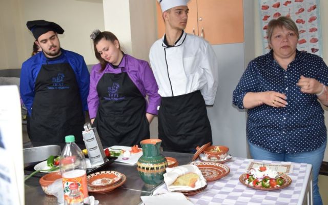 ПГХТ „Акад. Неделчо Неделчев“ част от инициативата „Обмен на педагогически практики в сферата на професионалното образование и обучение“ [19.03.2023]