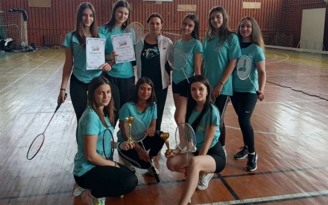 Победа на отбора по бадминтон на гимназията в зоналния  кръг на ученическите игри. Поздравления и напред ! [23.04.2024]