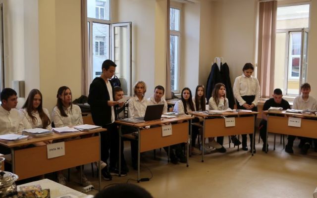 "На чаша руски чай с Пушкин" - интердисциплинарен урок - БЕЛ + РЕ + УП: Кетъринг с IX "в" клас [10.12.2024]