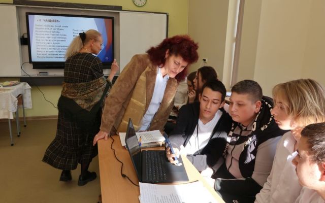 "На чаша руски чай с Пушкин" - интердисциплинарен урок - БЕЛ + РЕ + УП: Кетъринг с IX "в" клас [10.12.2024]