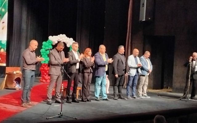 Талантите на ПГХТ – Сливен с награди от Фондация „Бъдещи шампиони“