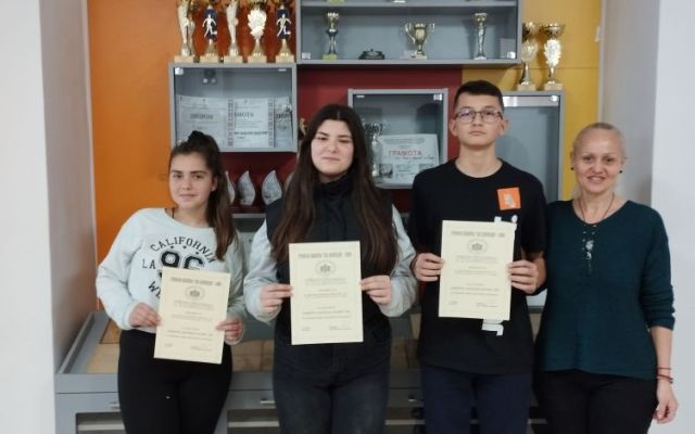 XII национален конкурс за коледна картичка и оригинално коледно пожелание «Коледна магия - 2023»