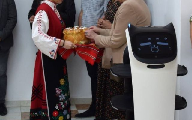 ПГХТ „Акад. Н. Неделчев“ откри модерен STEM център