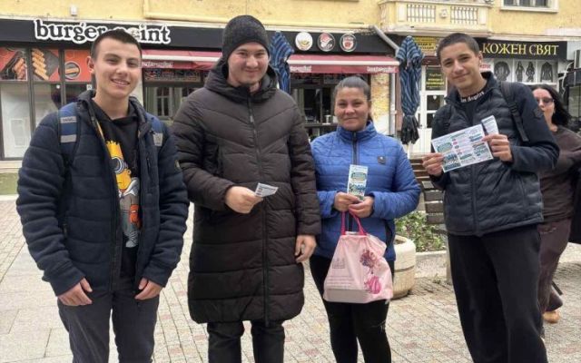 „На пътя ни чакат обичани хора!“ – послание от учениците на ПГХТ „Академик Неделчо Неделчев“ – Сливен