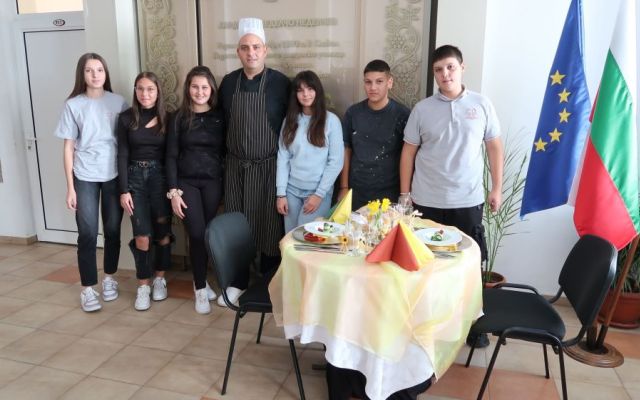 Вкусен празник в ПГХТ „Акад. Н. Неделчев“